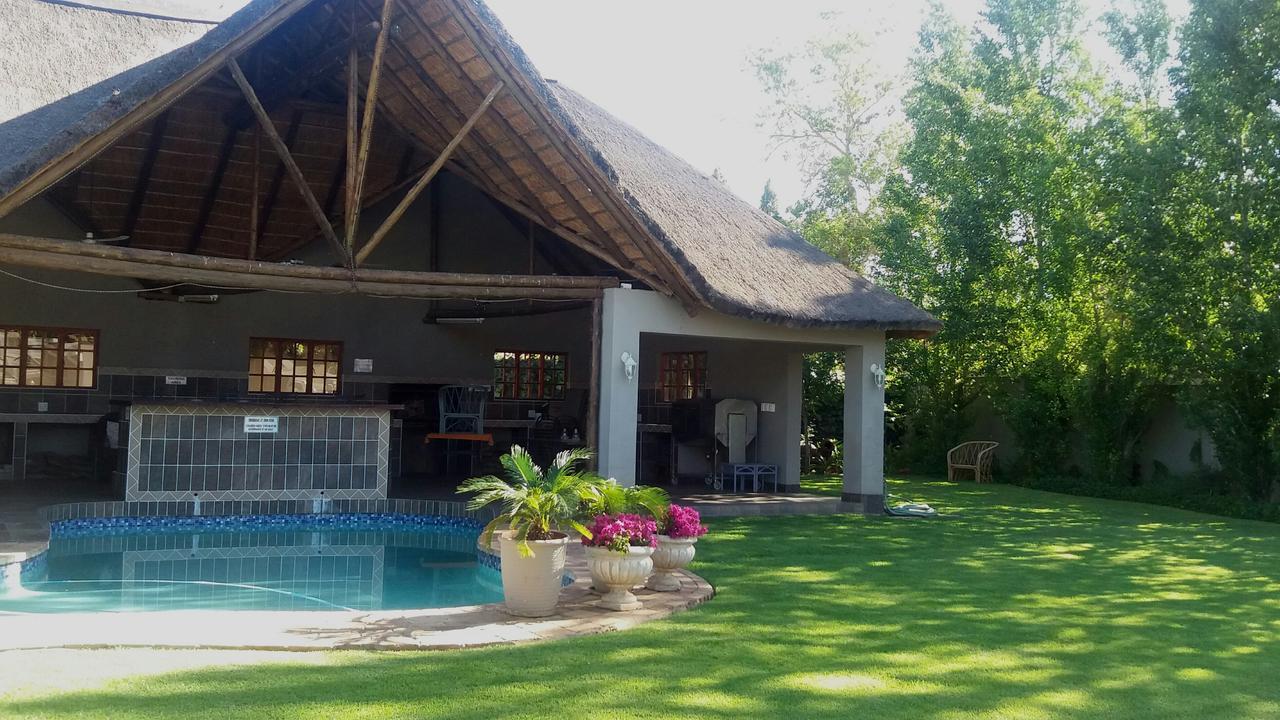Lavender Lodge Vryburg 外观 照片
